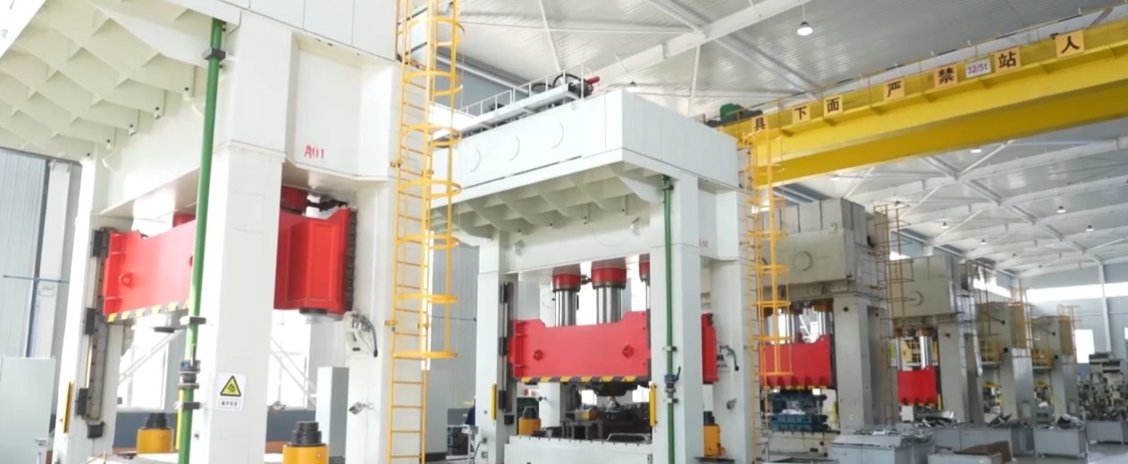 Deep drawing vs metal stamping - multi-stage deep drawing line at the XCWY plant